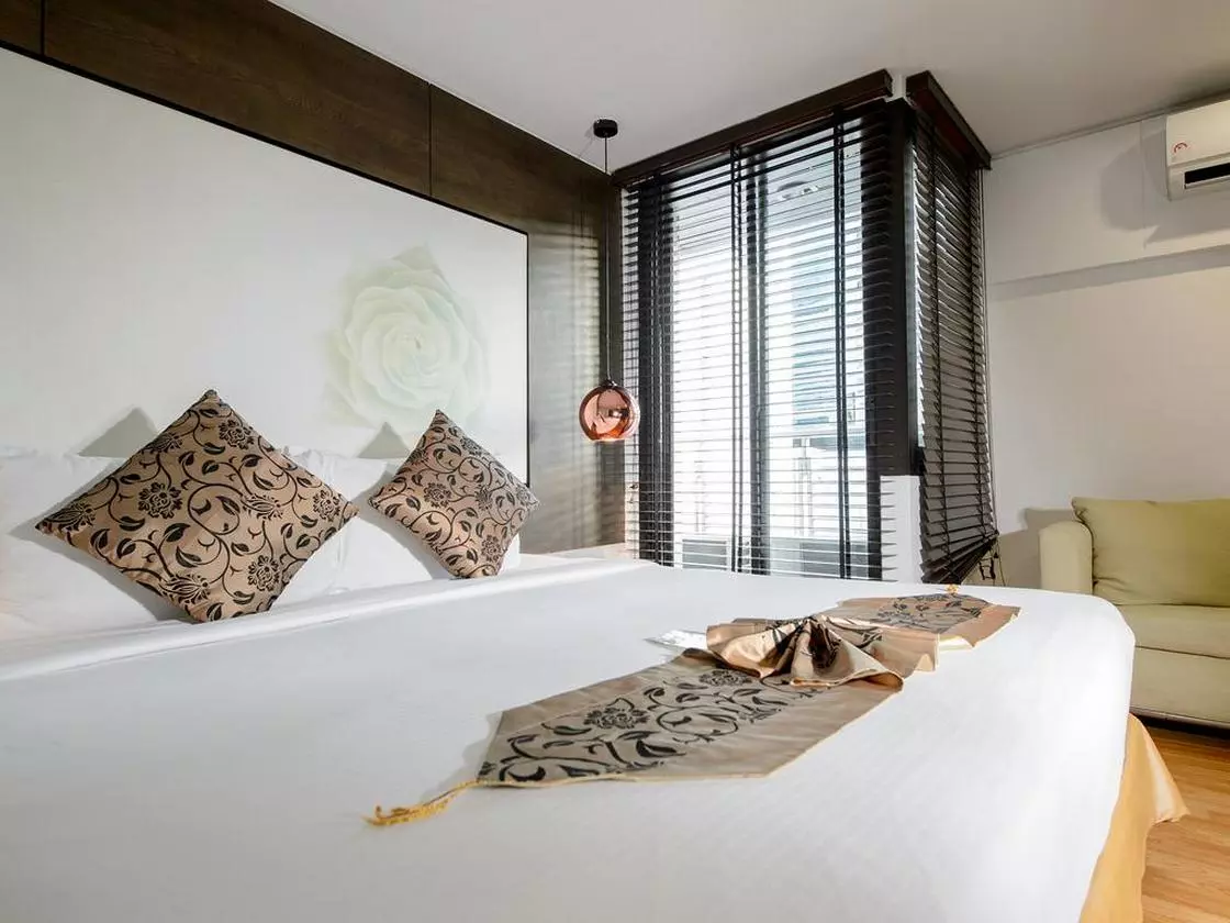 IRESIDENCESATHORN_SHABAVIZ (2).jpg